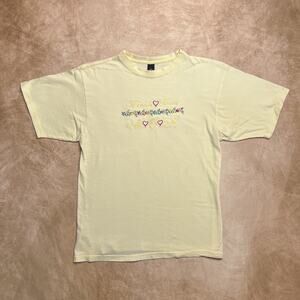 Vintage 90s World's Best Mom Floral Heart Embroidered T-Shirt Yellow Cottagecore